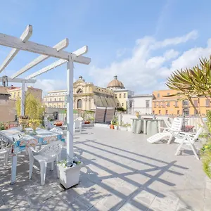 Mimì Terrace Neapel